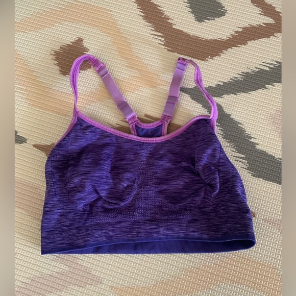 Nike/ Old Navy Activewear Bundle - Picture 6 of 7
